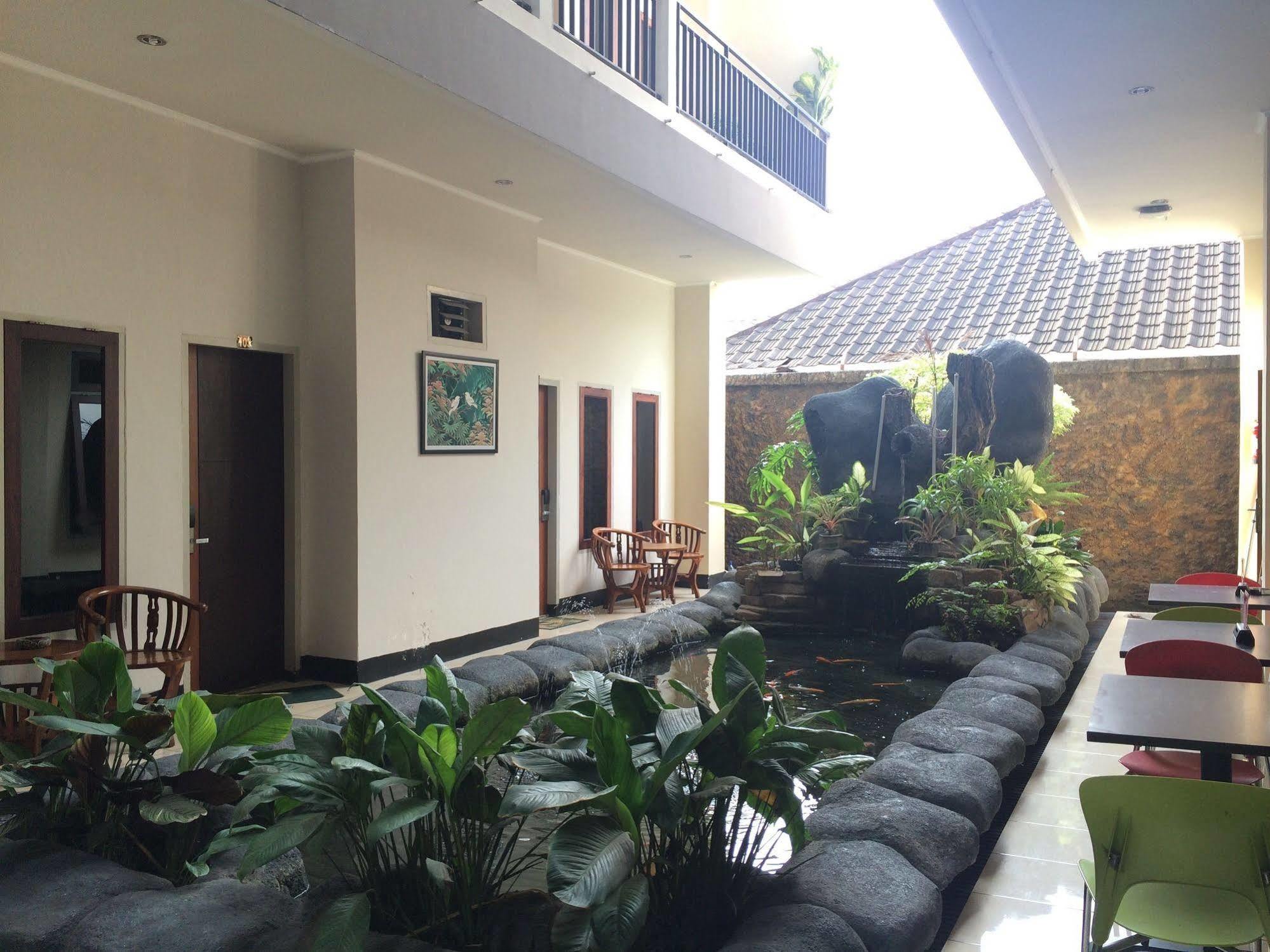 Maktal Hotel Mataram Esterno foto