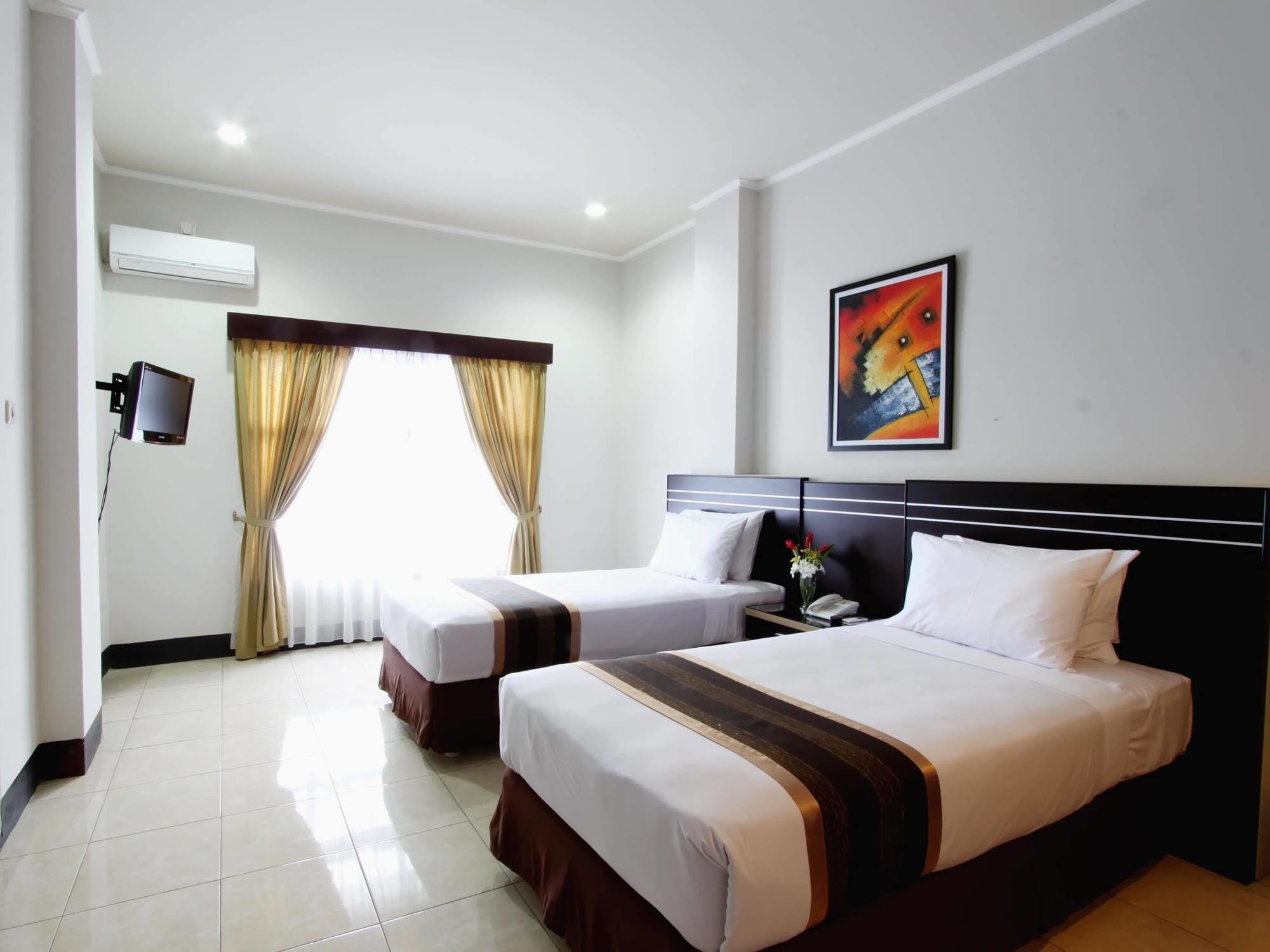 Maktal Hotel Mataram Esterno foto
