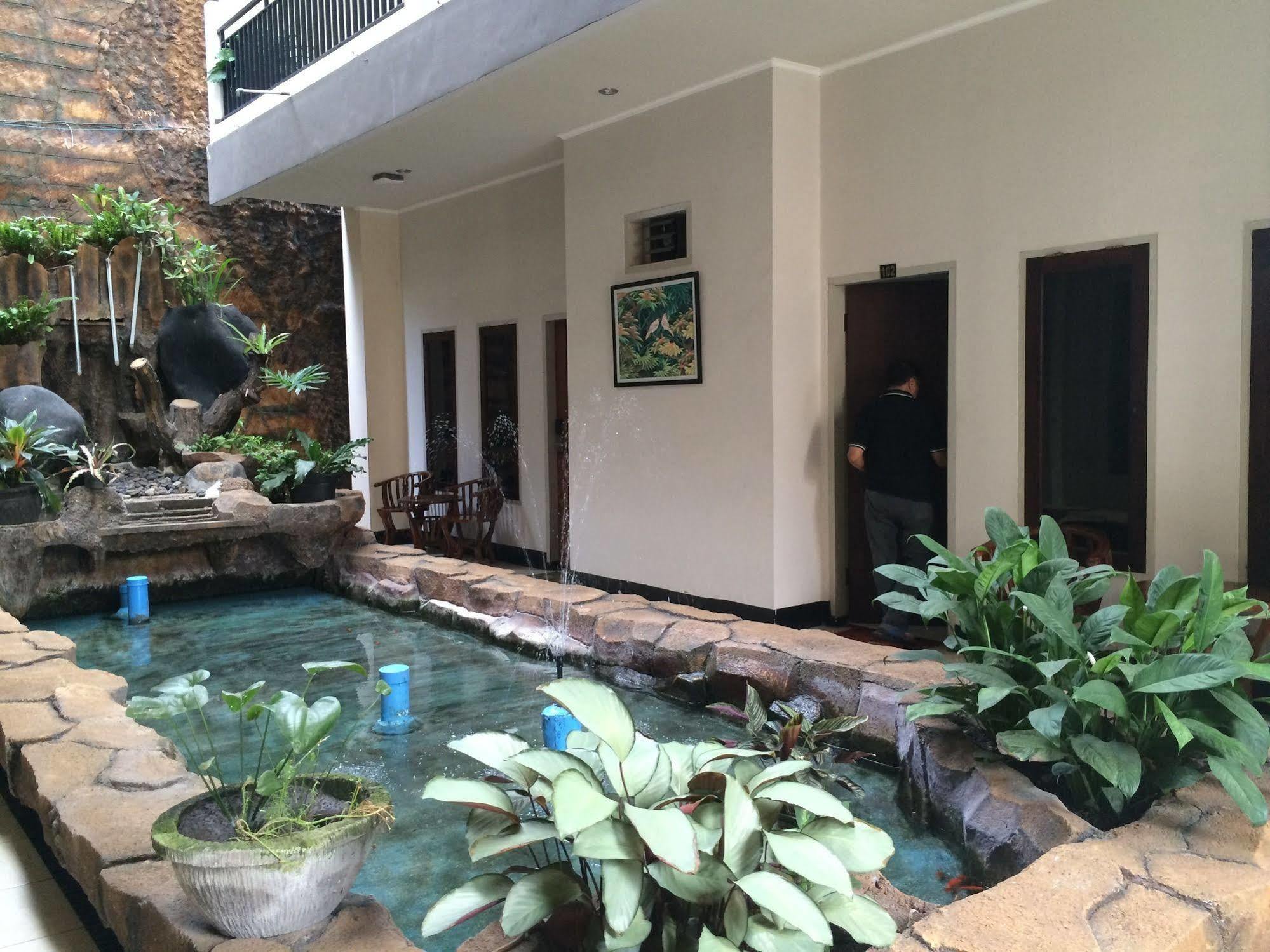 Maktal Hotel Mataram Esterno foto
