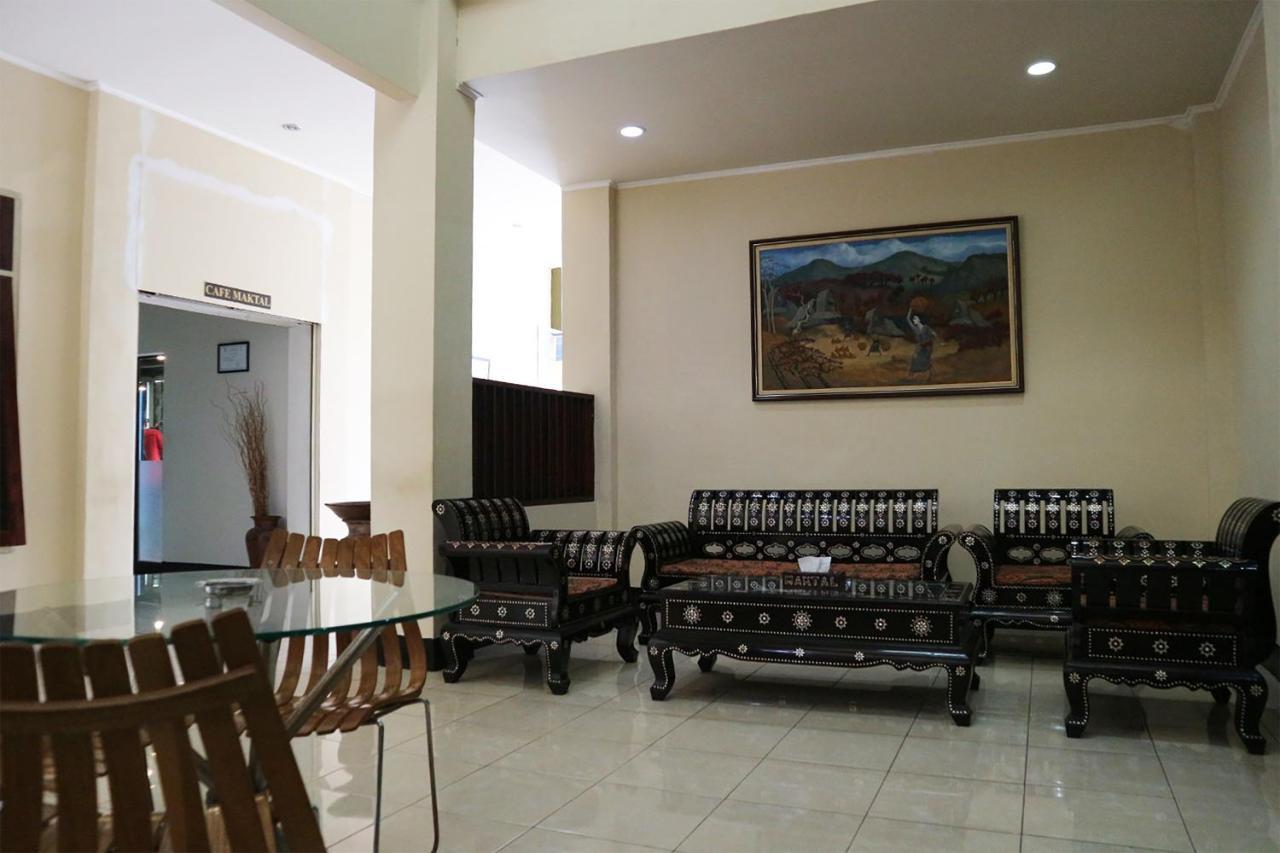 Maktal Hotel Mataram Esterno foto