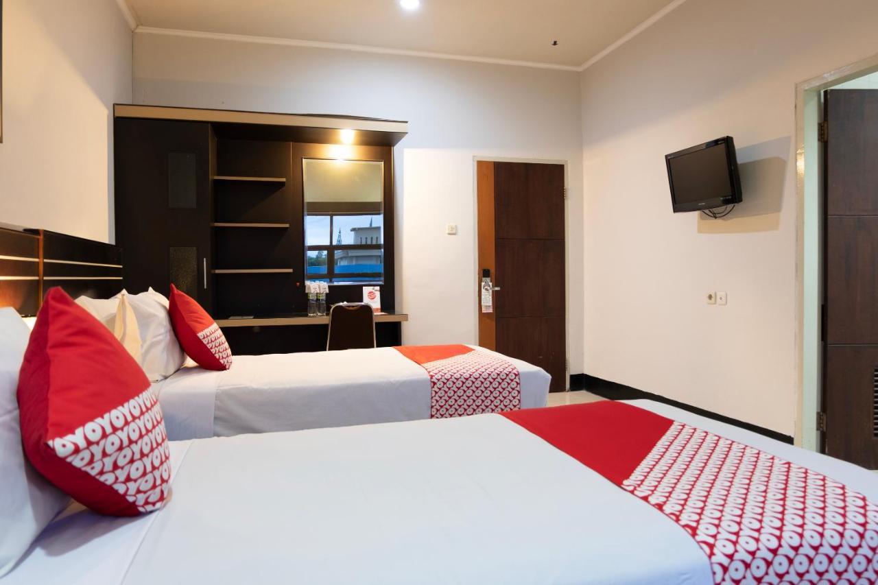 Maktal Hotel Mataram Esterno foto