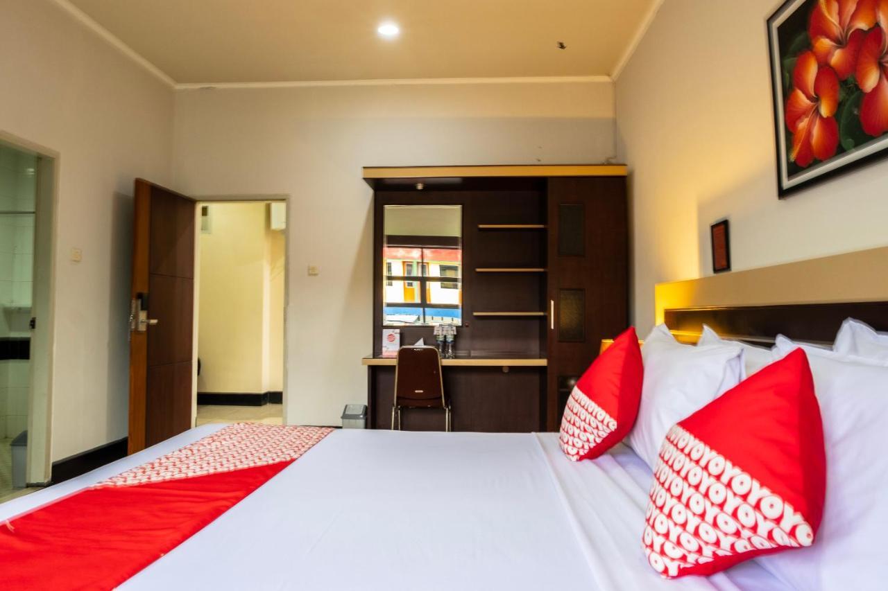 Maktal Hotel Mataram Esterno foto